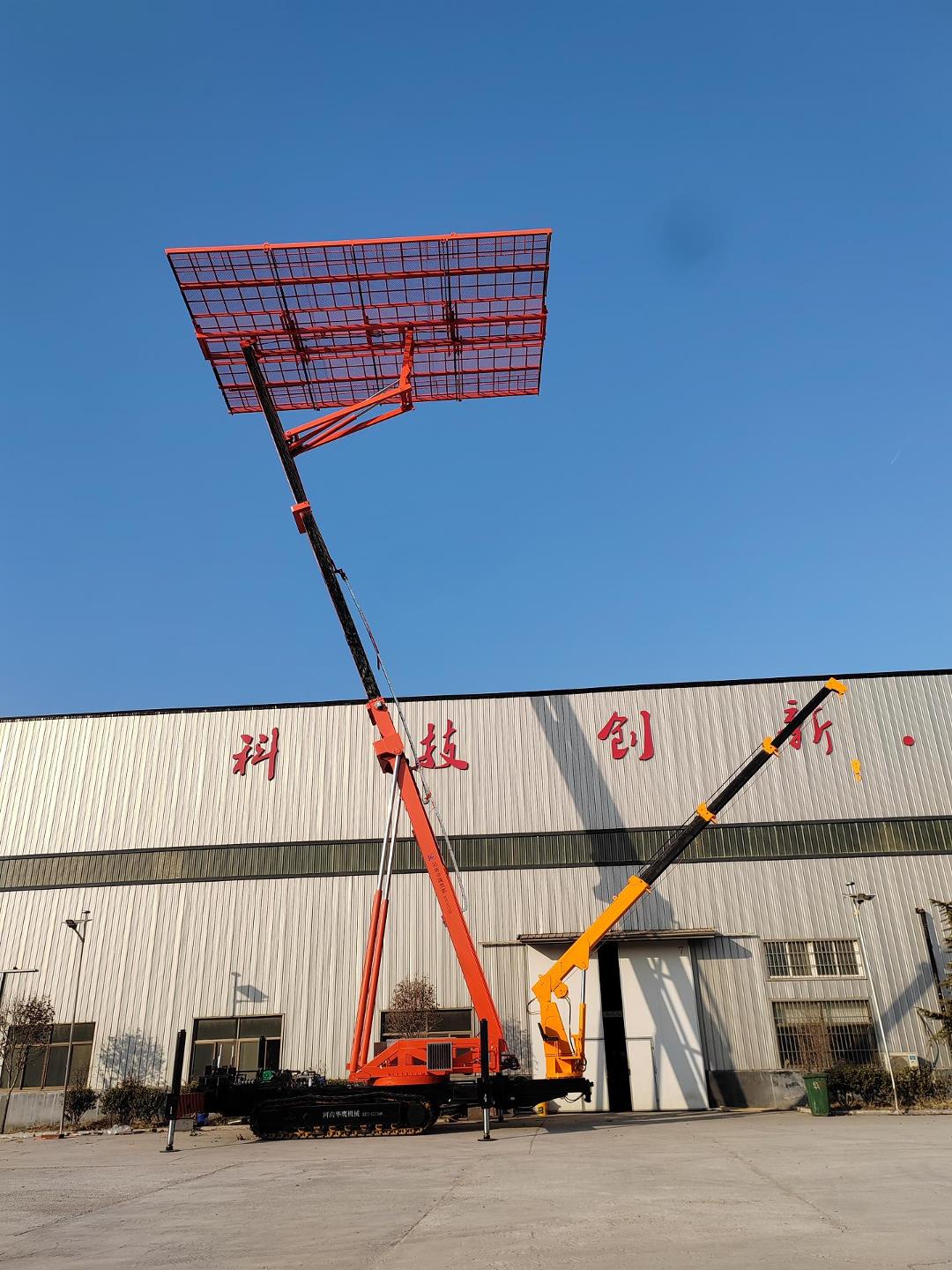 駕駛?cè)A鷹機械小型履帶吊戶外作業(yè)要注意什么？